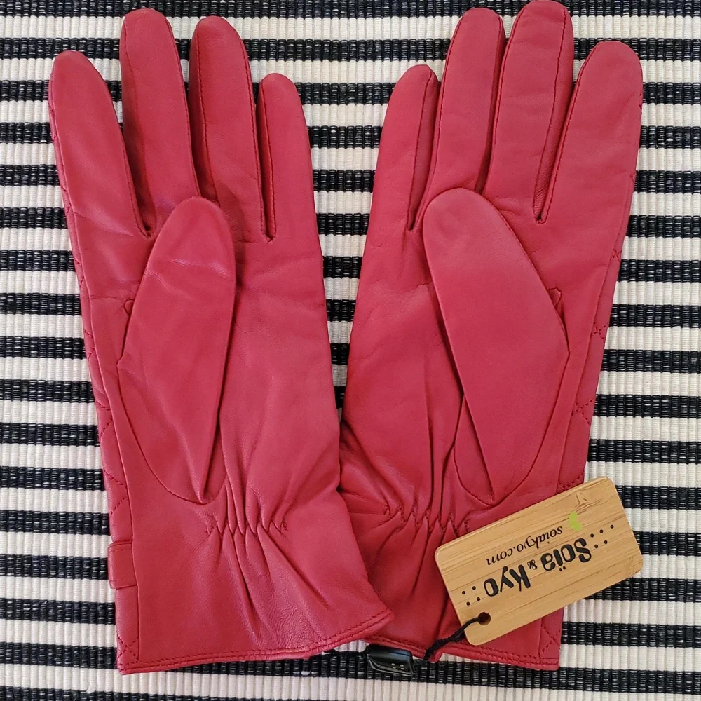 NWT Soia & Kyo Red Messina Quilted Leather Gloves With Wool-Blend Lining